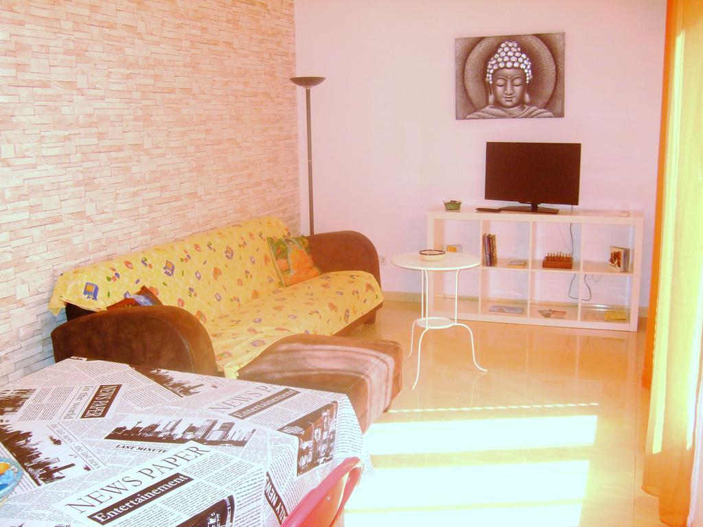 Besalut Apartment Bagian luar foto