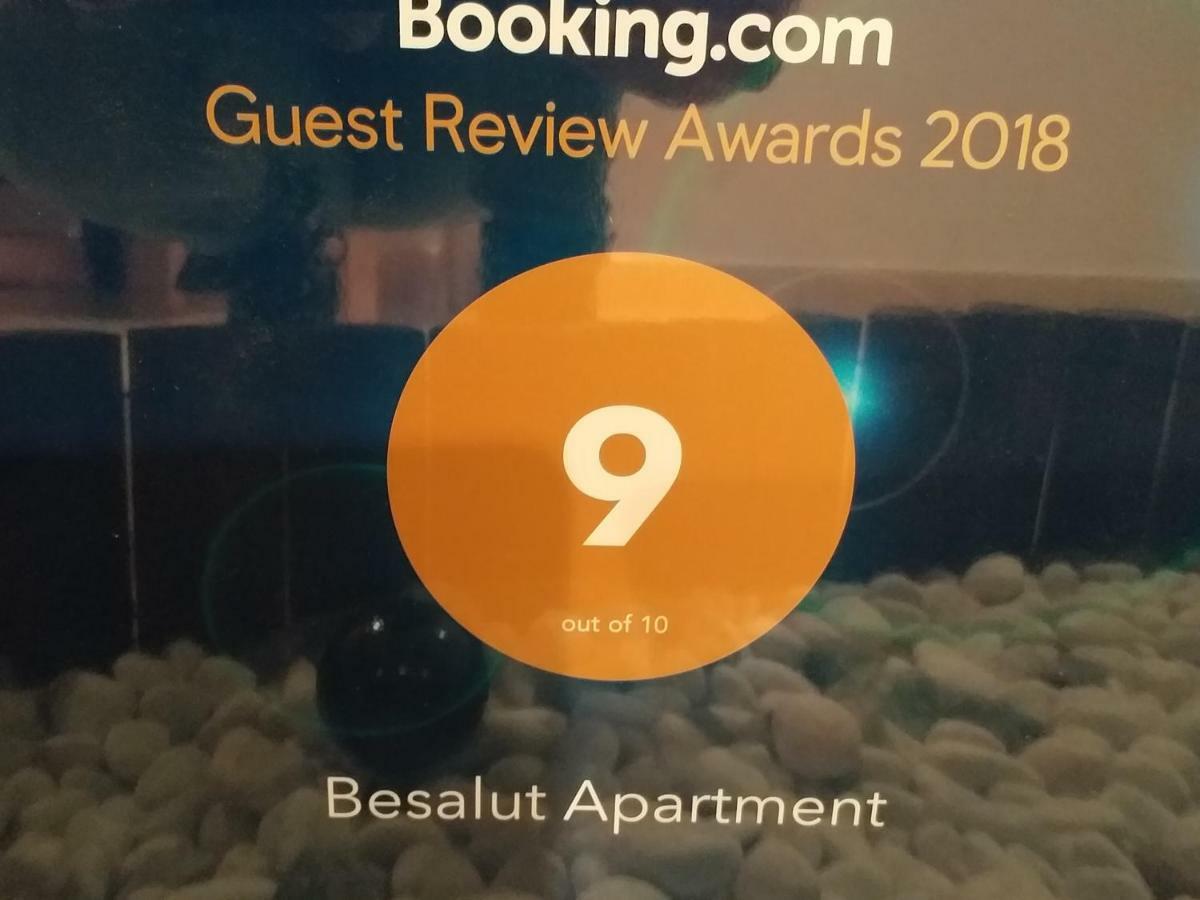 Besalut Apartment Bagian luar foto